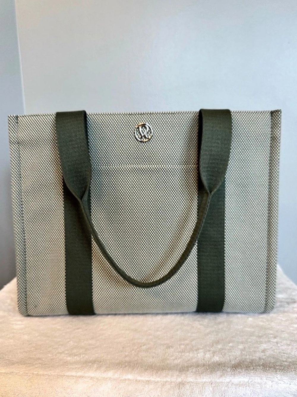 lululemon Two Tome Canvas Tote Bag 10L - Eucalyptus/Light Ivory